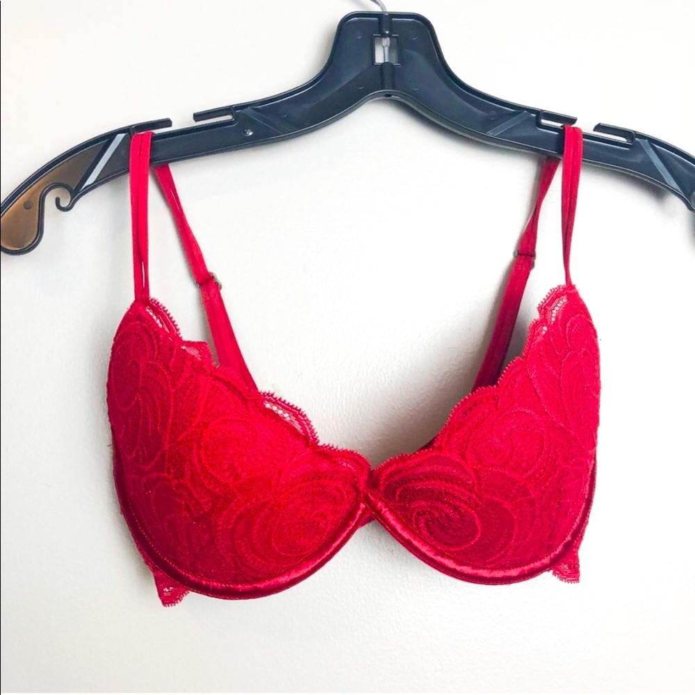 Victoria's Secret Very Sexy Red Push Up Bra 34B